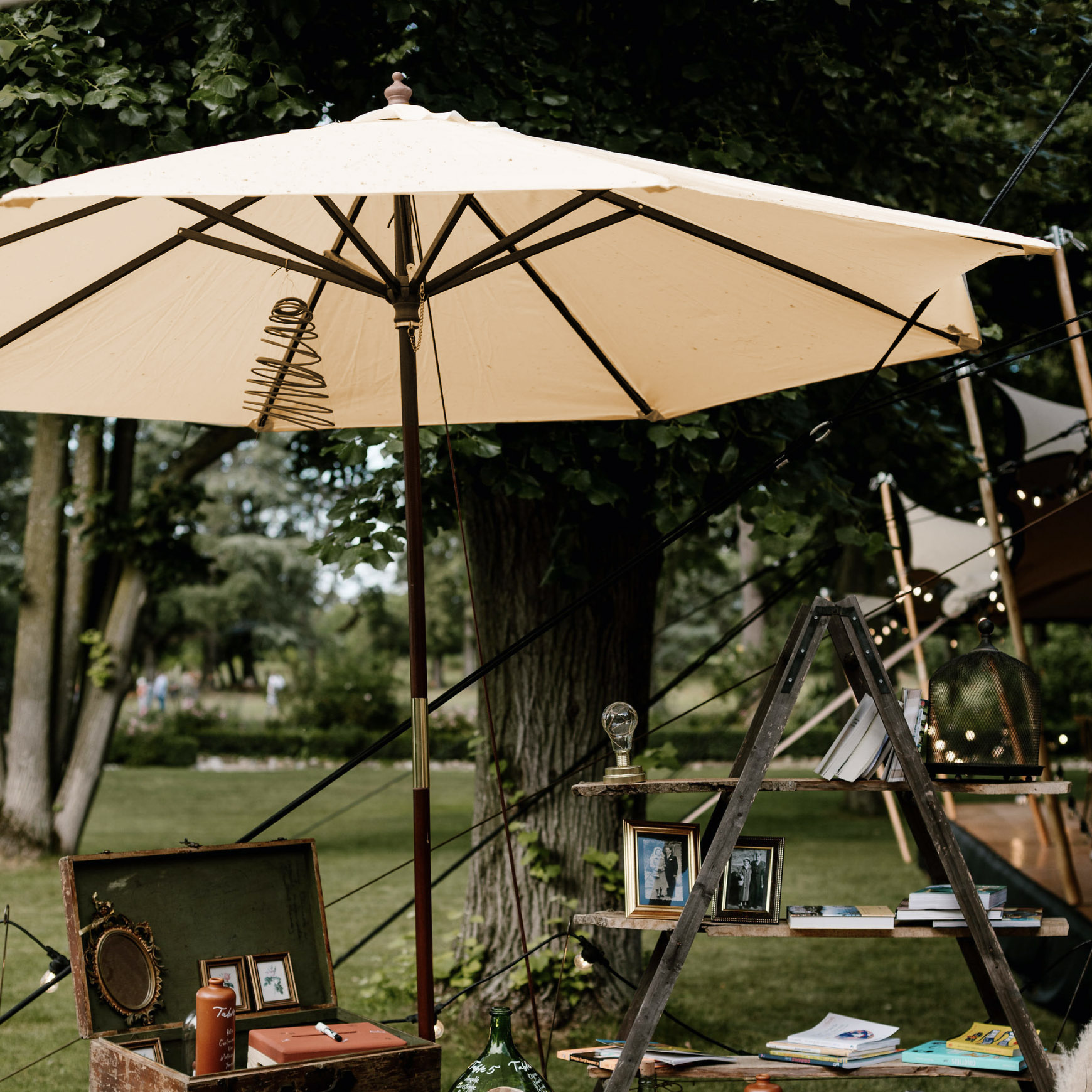 Parasol beige chic