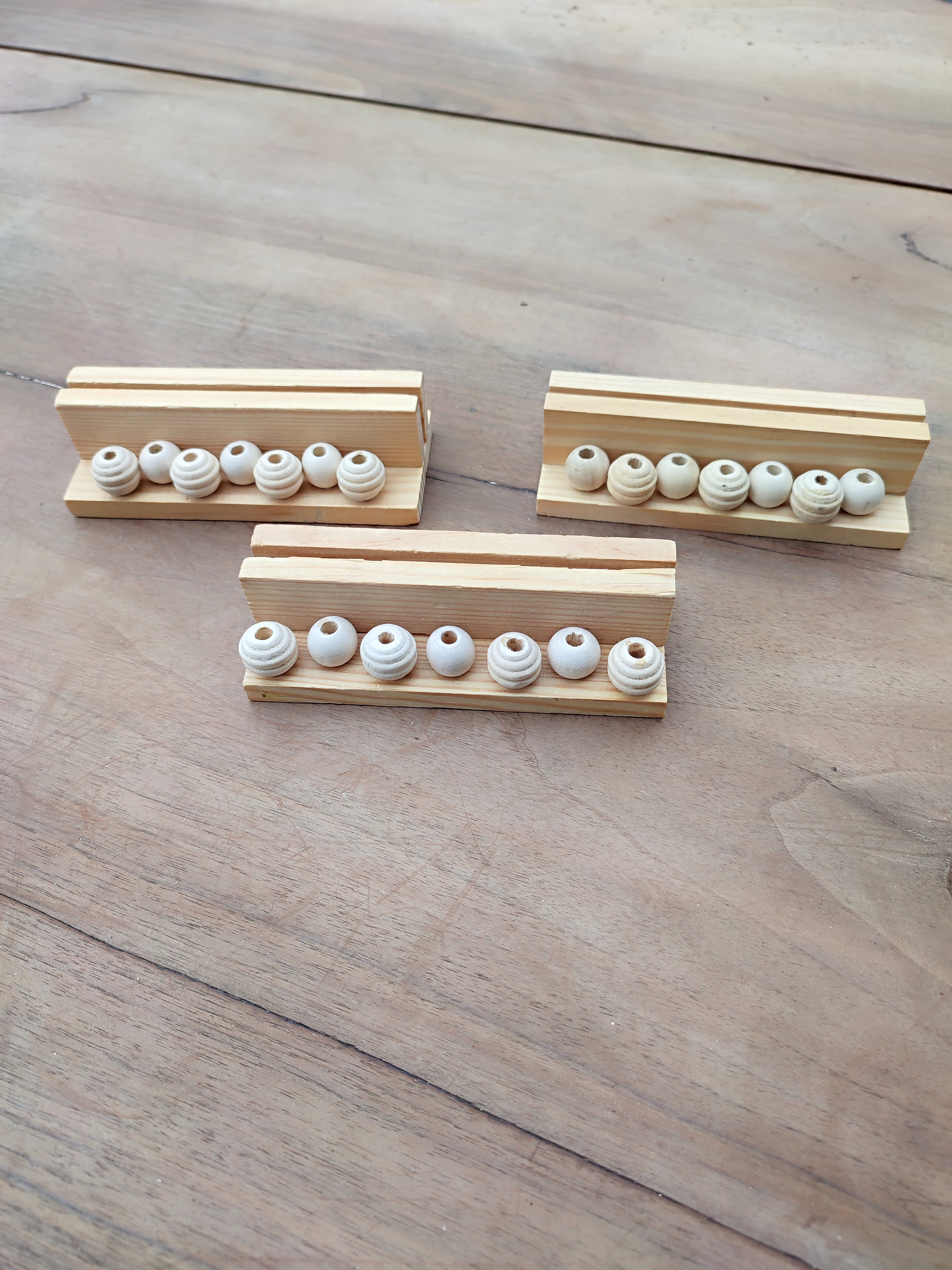 Support en bois pour panneau