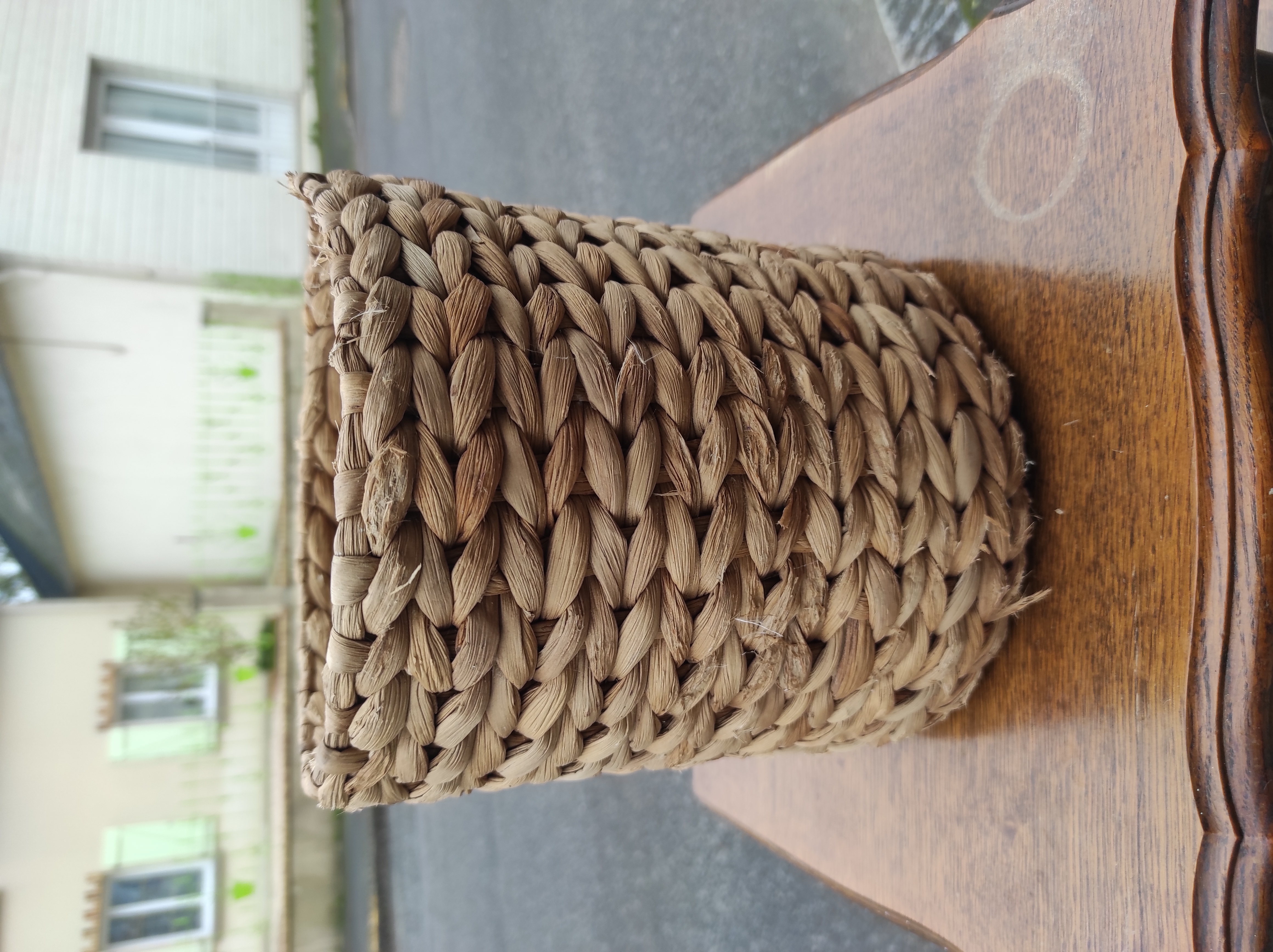 Panier en osier haut