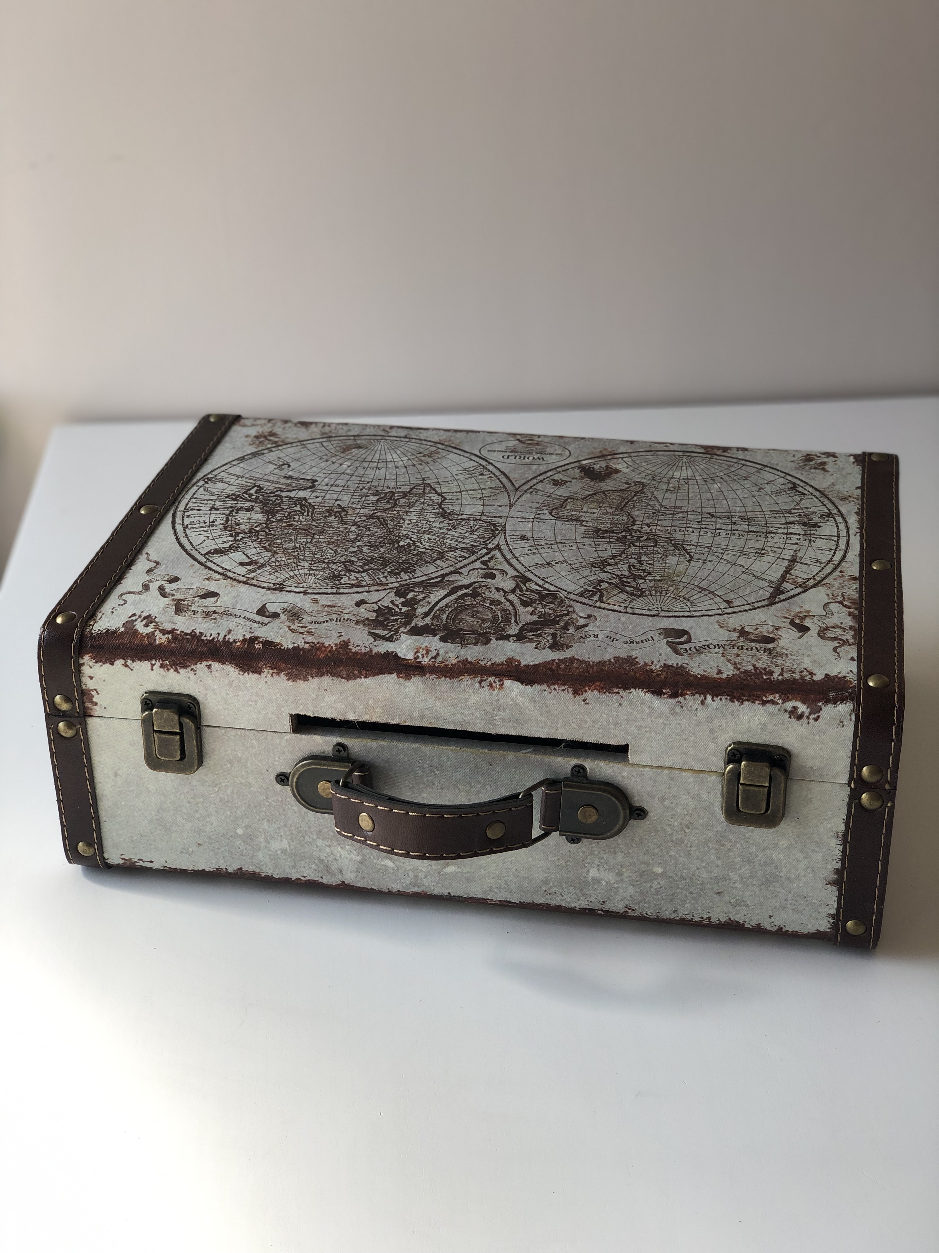urne - la valise