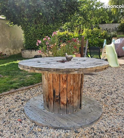 Table touret 74cm
