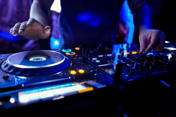 Prestation animation DJ Avantage