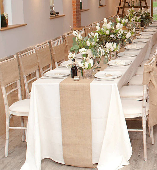Chemin de table en toile de jute