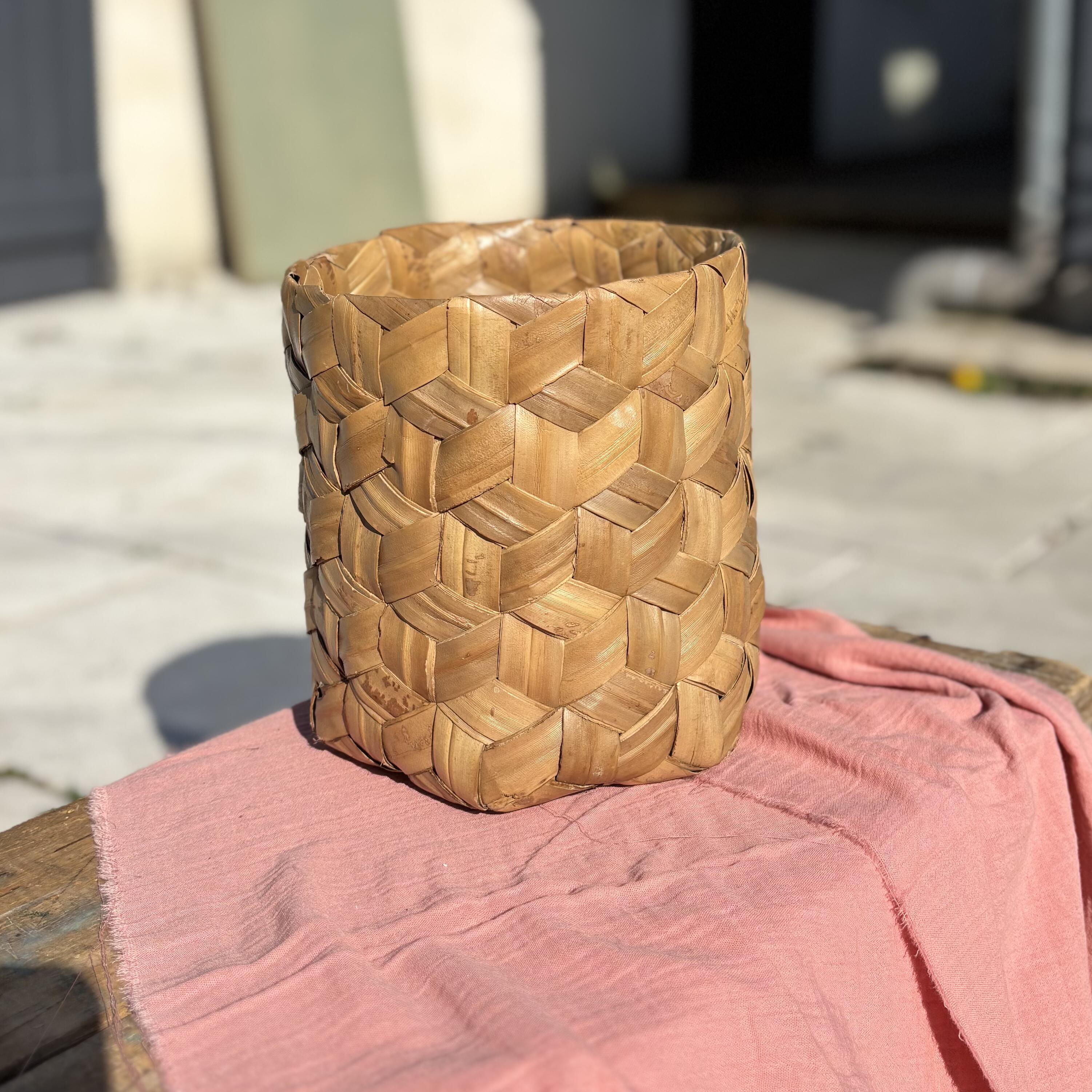Panier haut en bambou