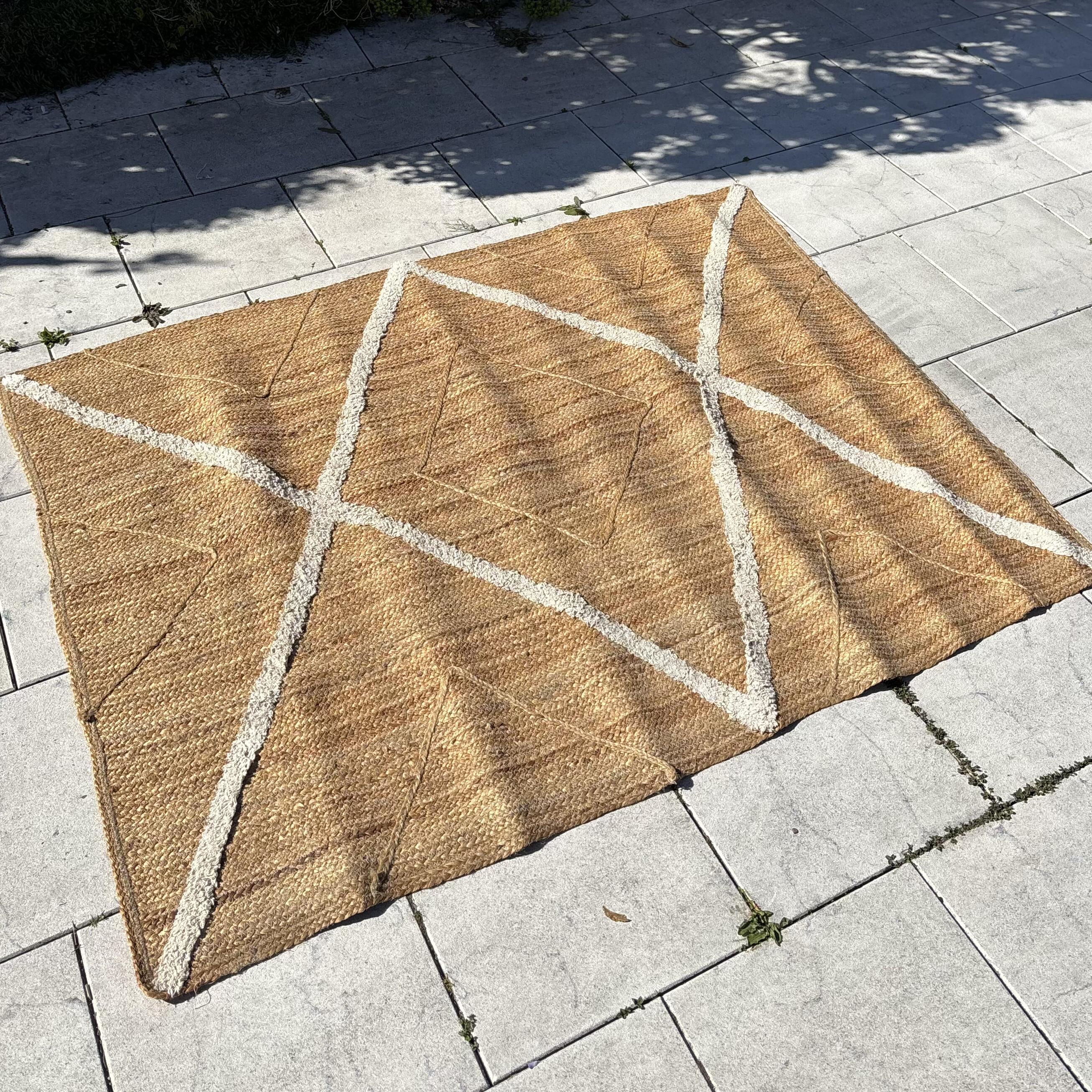 Tapis tissé motifs en macramé beige