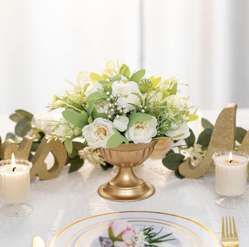 Coupe florale dorée