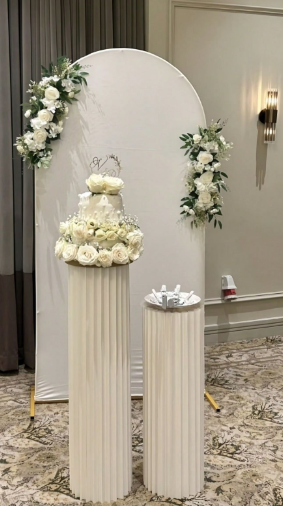 Colonnes blanches rondes