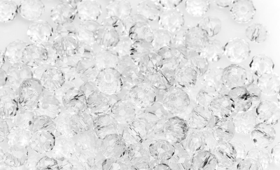 Perle de diamants transparents
